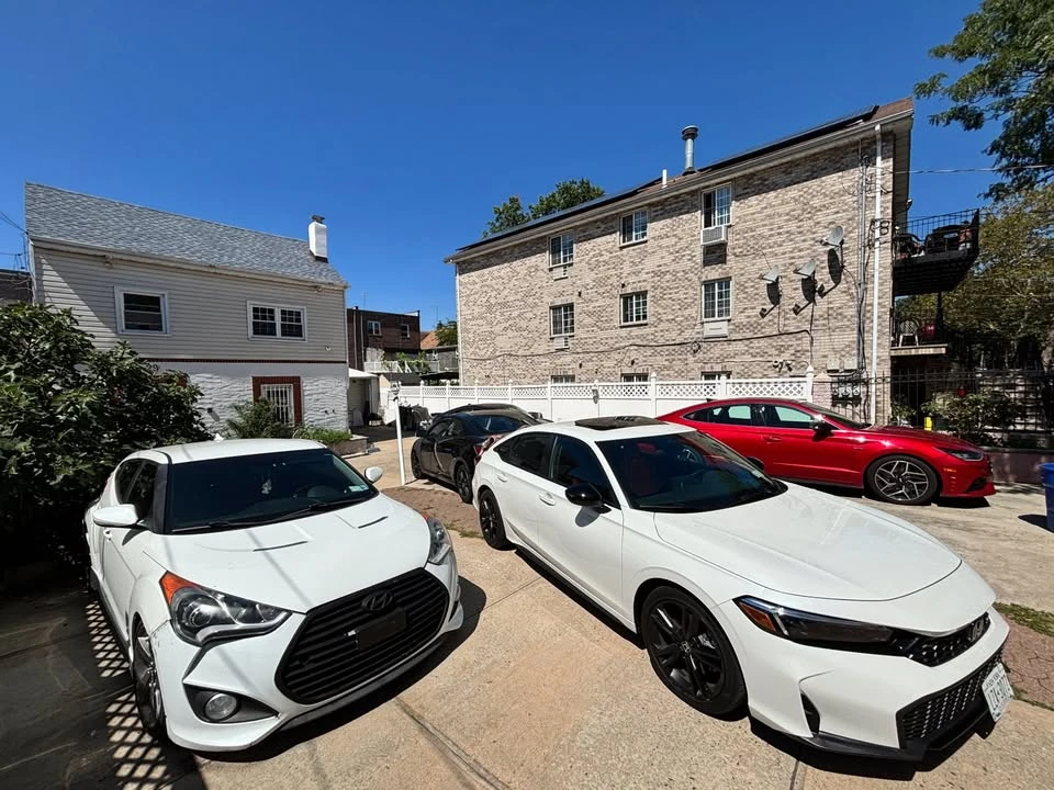 2014 Hyundai Veloster - Image 8 of 10