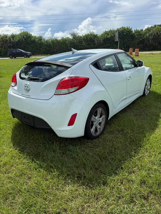 2014 Hyundai Veloster - Image 9 of 9