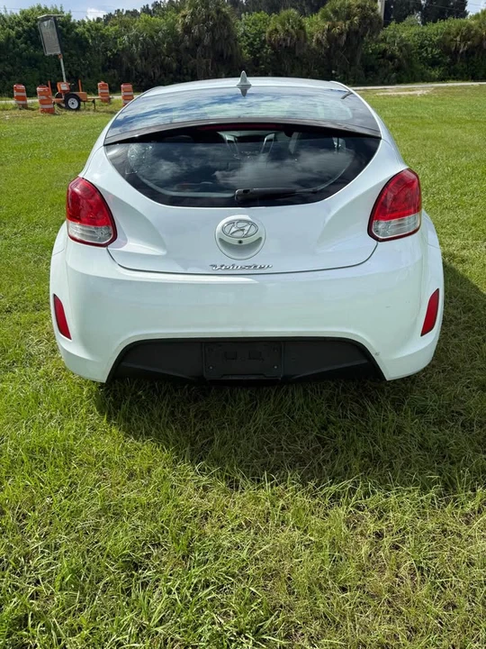 2014 Hyundai Veloster - Image 11 of 12