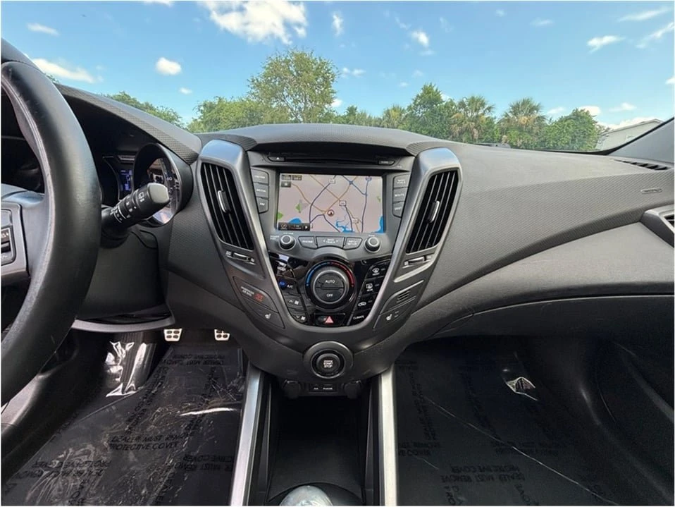 2014 Hyundai Veloster - Image 11 of 20