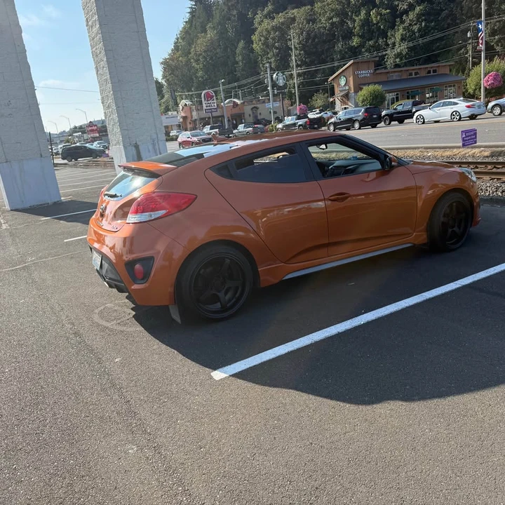 2014 Hyundai Veloster - Image 3 of 5