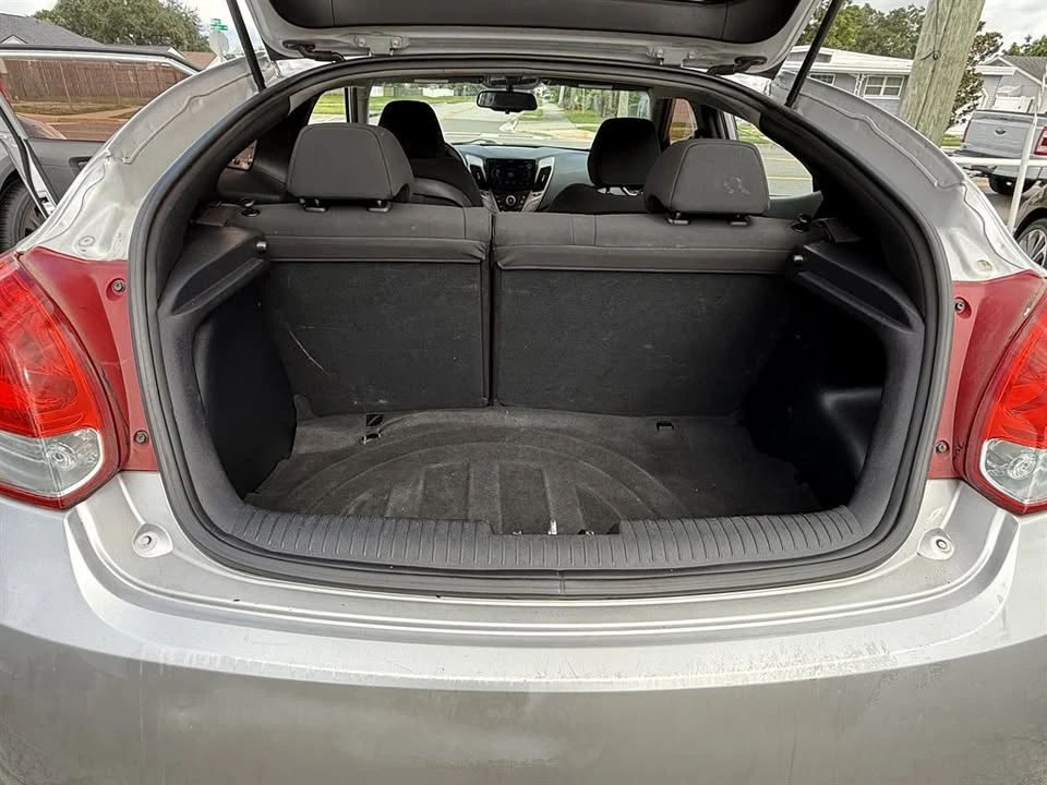 2014 Hyundai Veloster - Image 15 of 16