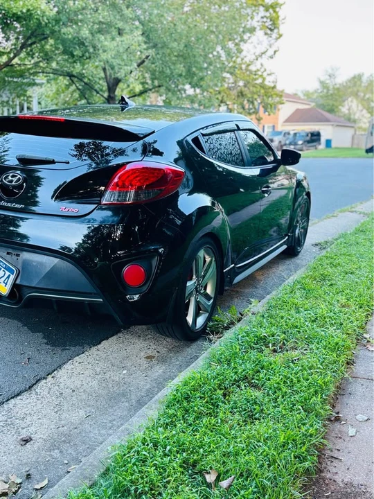 2014 Hyundai Veloster - Image 8 of 19