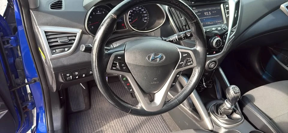 2014 Hyundai Veloster - Image 7 of 10