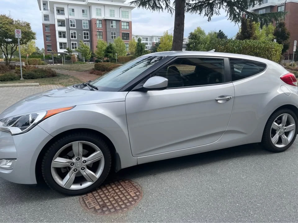 2014 Hyundai Veloster - Image 2 of 7