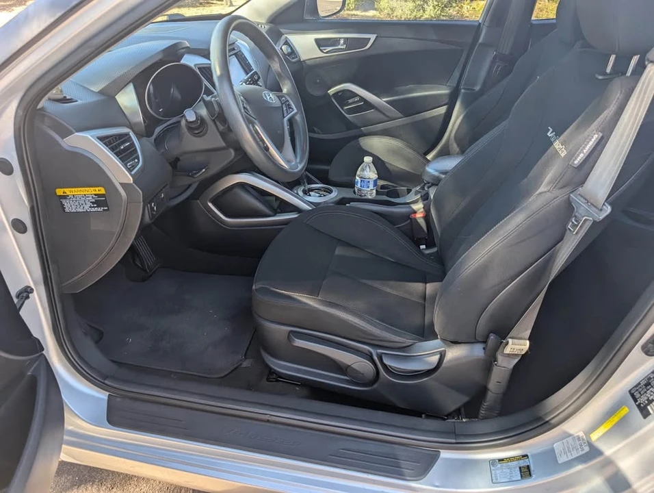 2014 Hyundai Veloster - Image 5 of 9