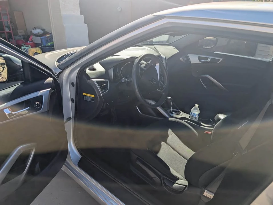 2014 Hyundai Veloster - Image 6 of 9