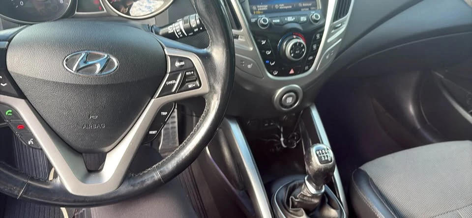 2014 Hyundai Veloster - Image 8 of 10