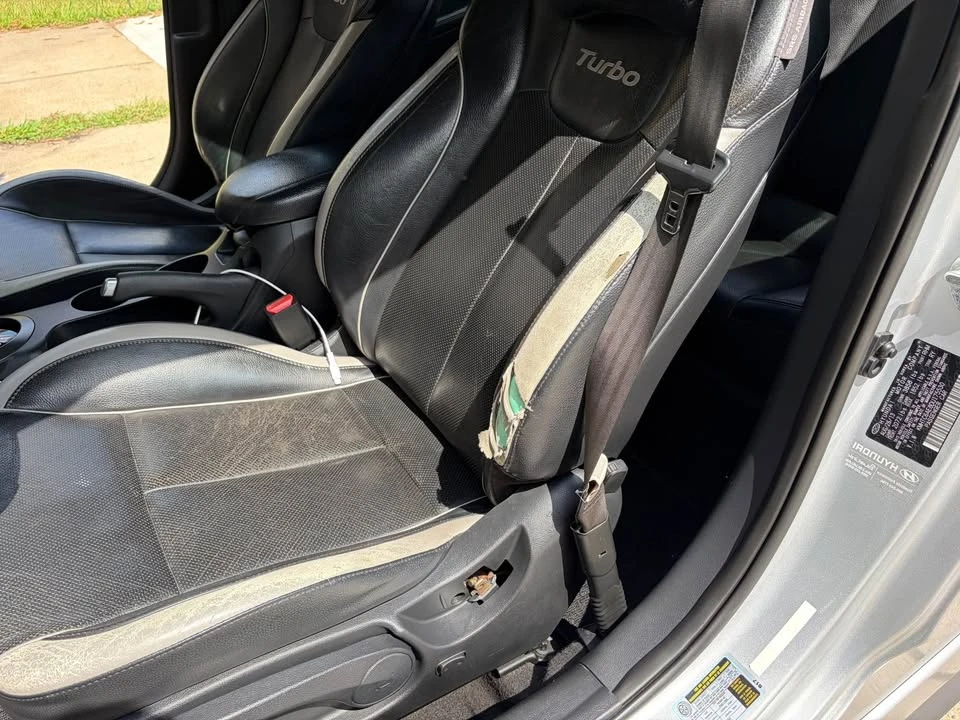 2014 Hyundai Veloster - Image 3 of 12