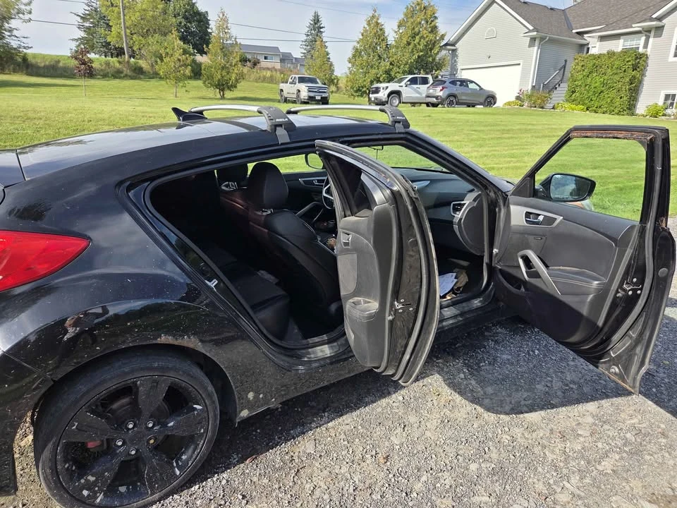 2014 Hyundai Veloster - Image 2 of 6