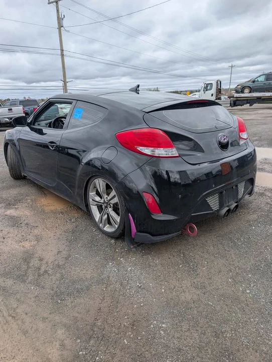 2014 Hyundai Veloster - Image 4 of 13