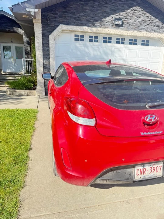 2014 Hyundai Veloster - Image 3 of 8