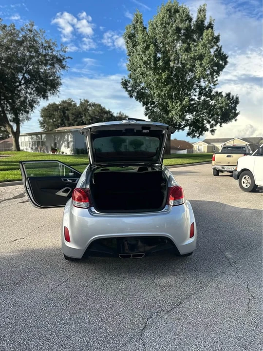 2014 Hyundai Veloster - Image 5 of 10