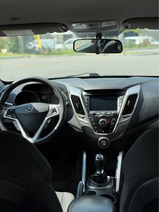2014 Hyundai Veloster - Image 18 of 19