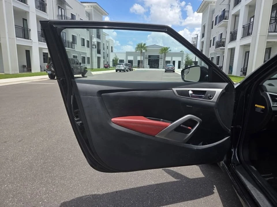 2014 Hyundai Veloster - Image 15 of 20