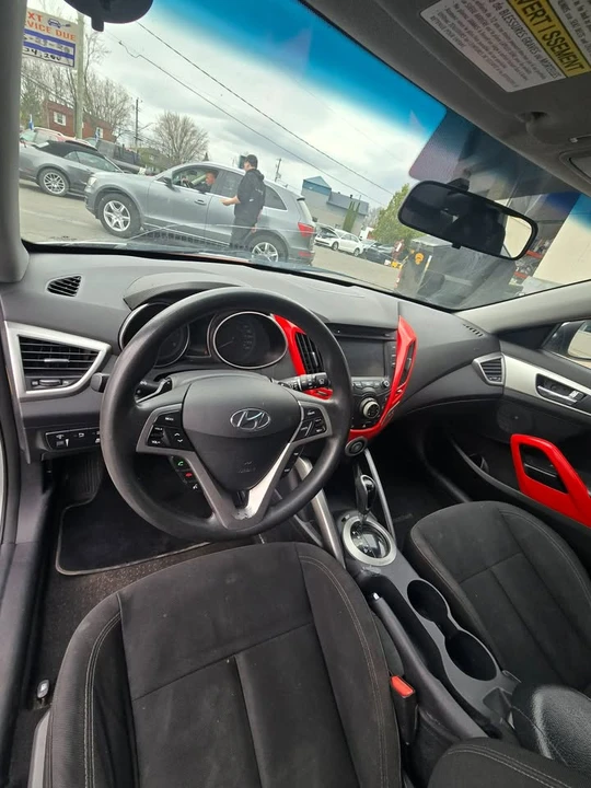 2014 Hyundai Veloster - Image 5 of 8