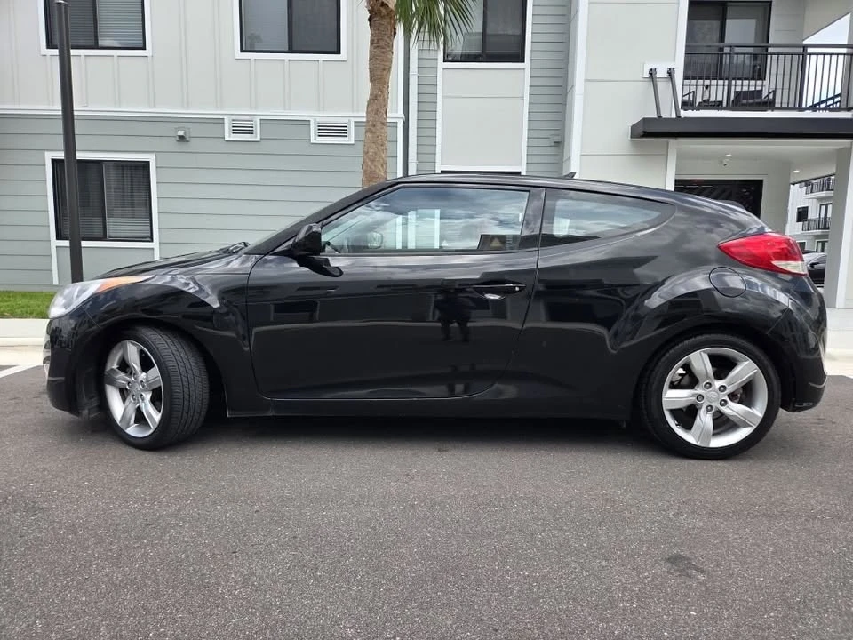 2014 Hyundai Veloster - Image 10 of 20