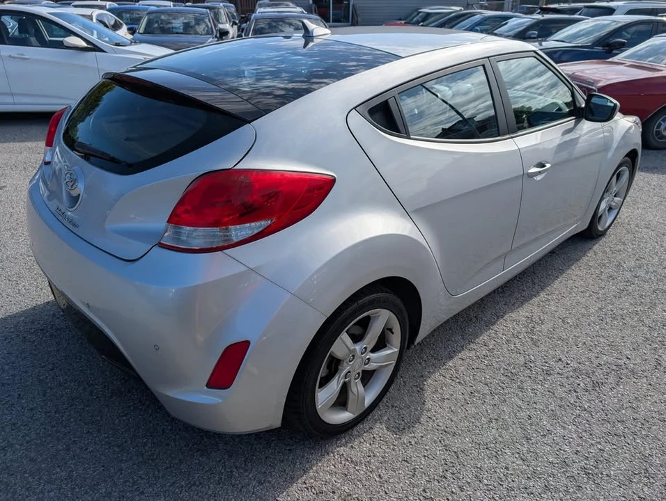 2014 Hyundai Veloster - Image 4 of 11