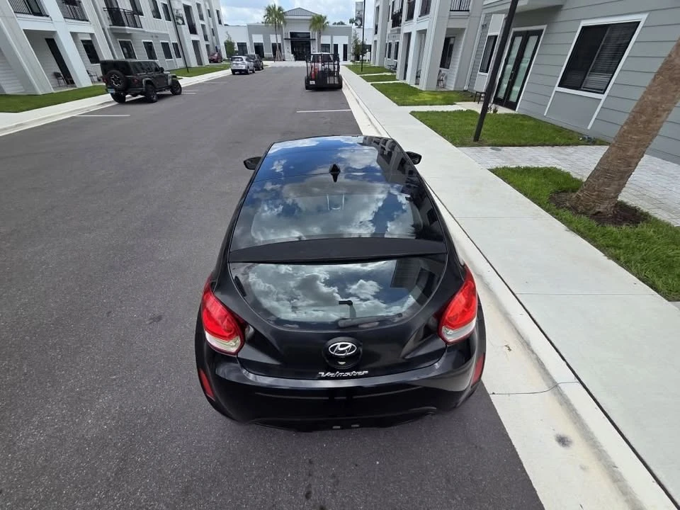 2014 Hyundai Veloster - Image 8 of 20