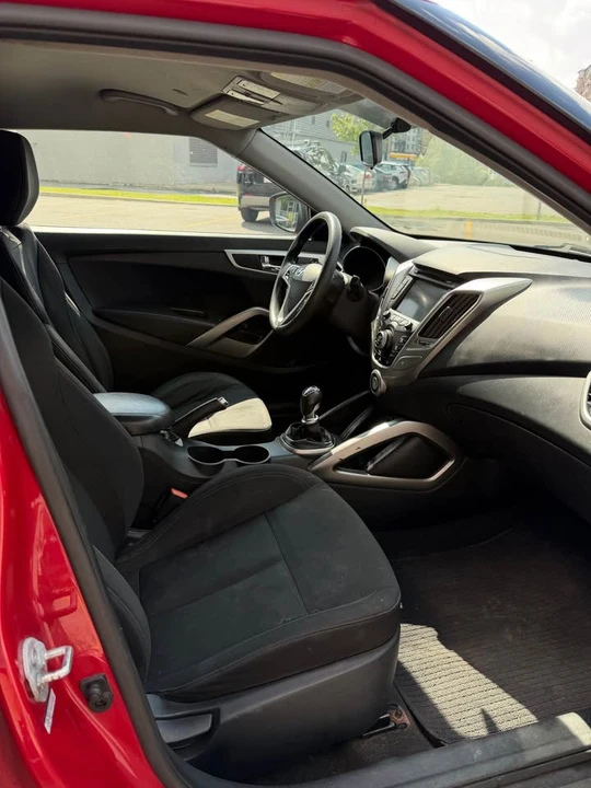 2014 Hyundai Veloster - Image 17 of 19