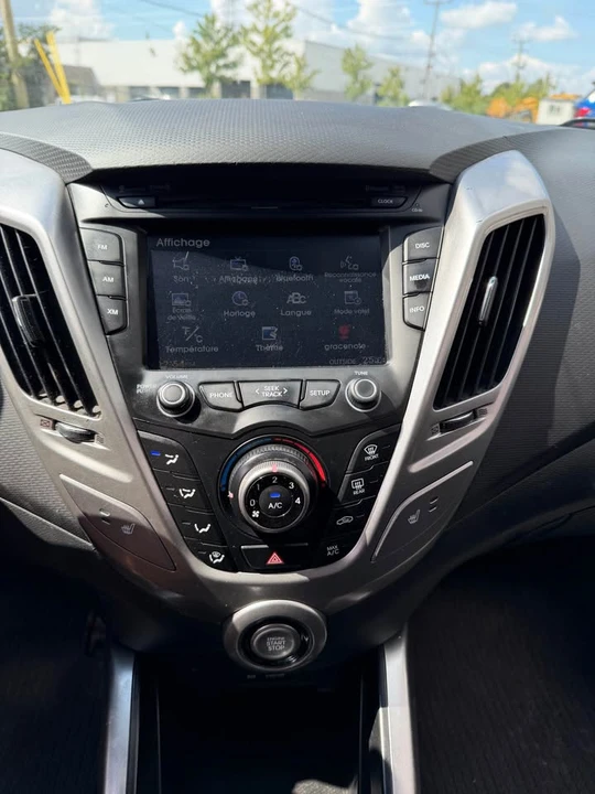 2014 Hyundai Veloster - Image 12 of 19