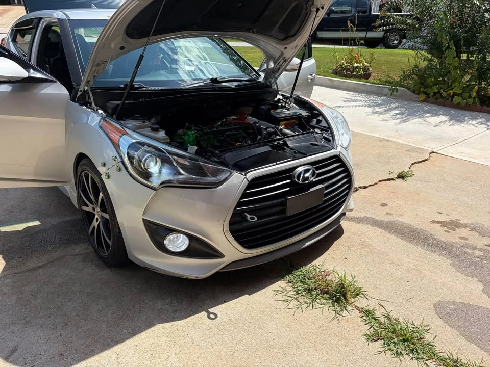 2014 Hyundai Veloster - Image 11 of 12