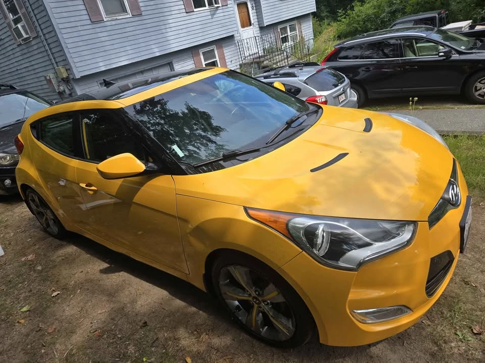 2014 Hyundai Veloster - Image 2 of 14