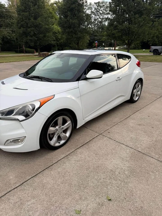 2014 Hyundai Veloster - Image 3 of 8