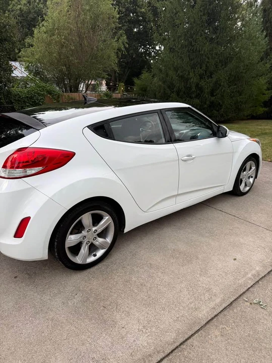 2014 Hyundai Veloster - Image 5 of 8