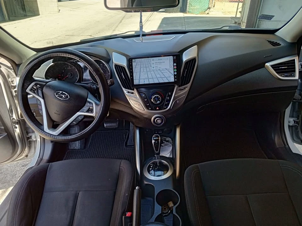 2014 Hyundai Veloster - Image 12 of 19