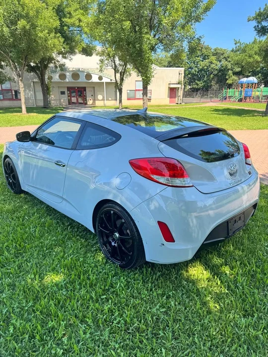 2014 Hyundai Veloster - Image 5 of 13