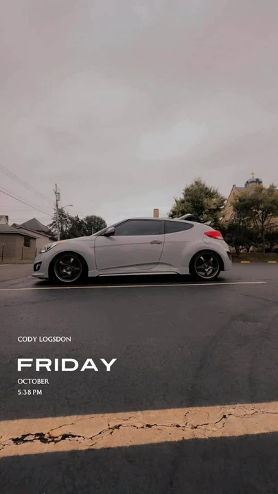 2014 Hyundai Veloster - Image 4 of 8