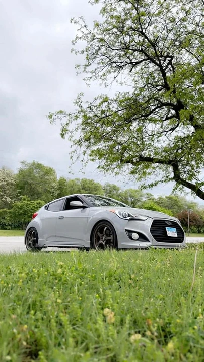 2014 Hyundai Veloster - Image 2 of 8