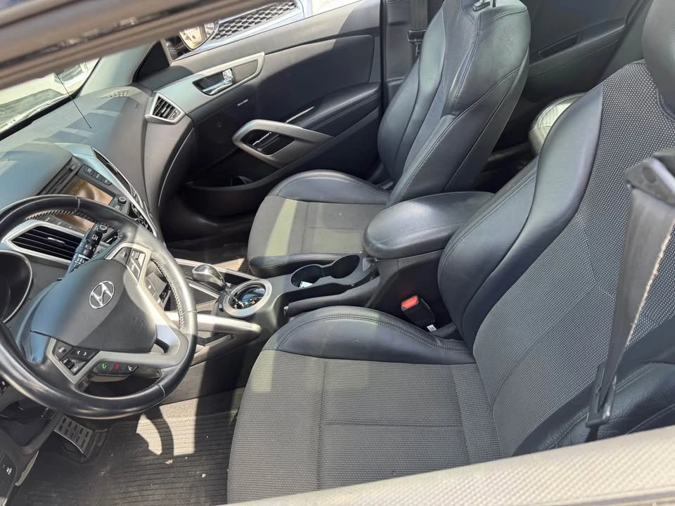 2014 Hyundai Veloster - Image 4 of 8
