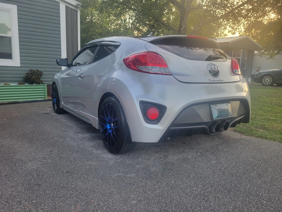 2014 Hyundai Veloster - Image 4 of 10