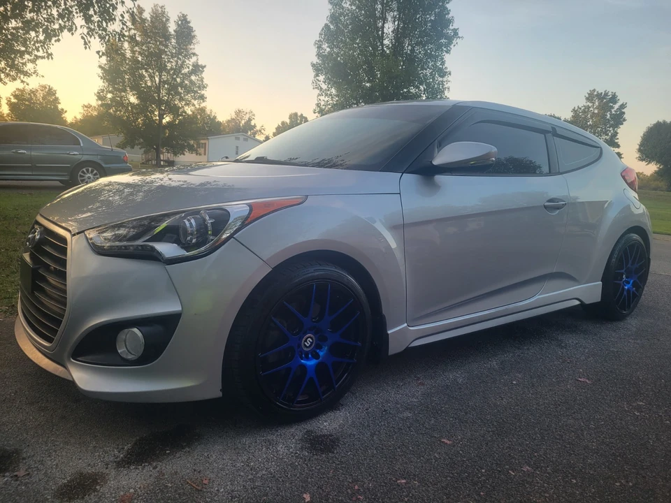 2014 Hyundai Veloster - Image 3 of 10