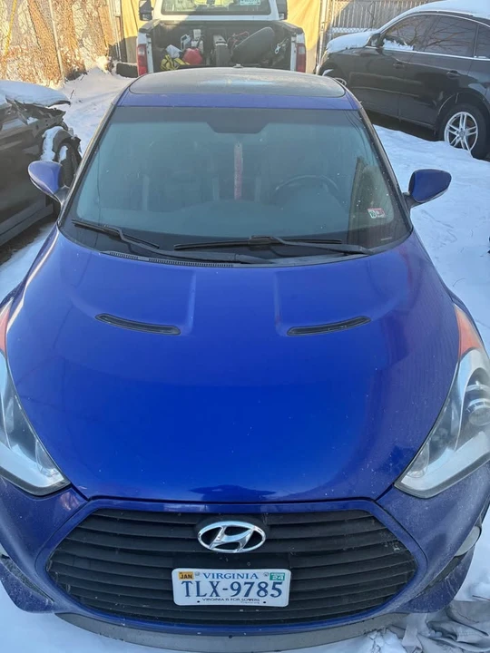 2014 Hyundai Veloster - Image 2 of 5