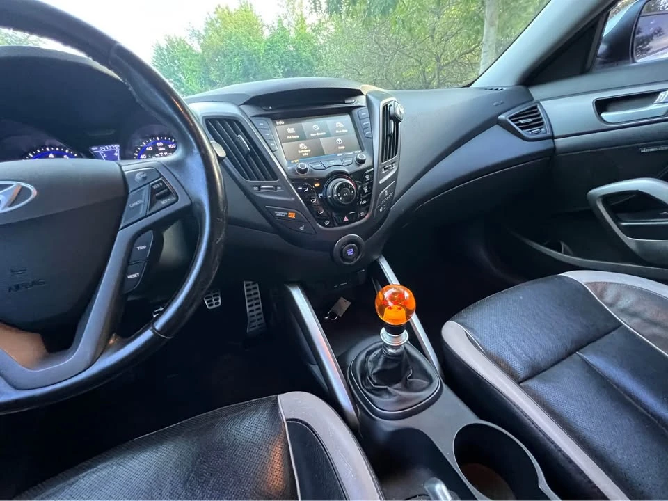 2014 Hyundai Veloster - Image 15 of 19