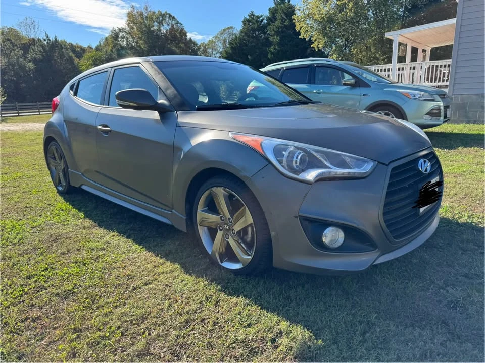 2014 Hyundai Veloster - Image 2 of 10