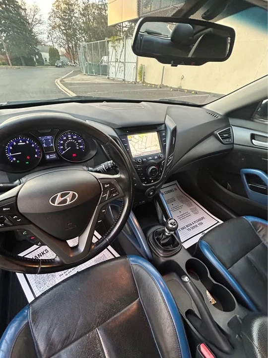 2014 Hyundai Veloster - Image 7 of 12