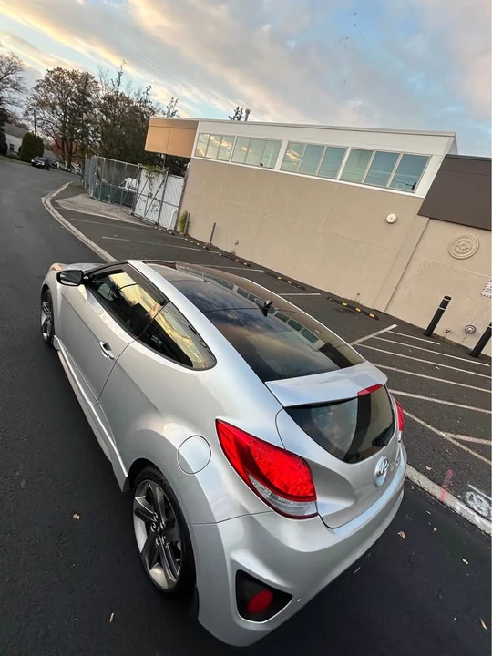 2014 Hyundai Veloster - Image 6 of 12