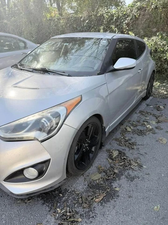 2014 Hyundai Veloster - Image 3 of 9