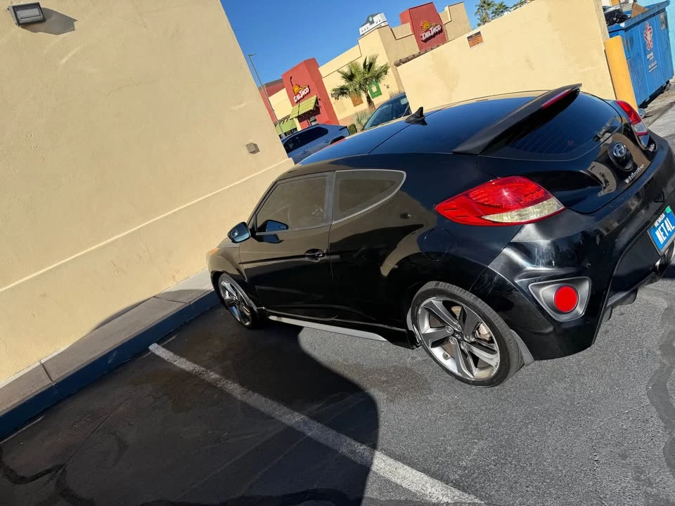2014 Hyundai Veloster - Image 14 of 17