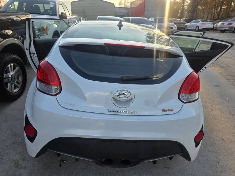 2014 Hyundai Veloster - Image 17 of 20