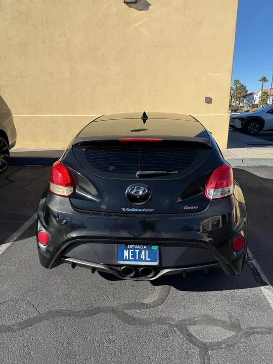 2014 Hyundai Veloster - Image 16 of 17