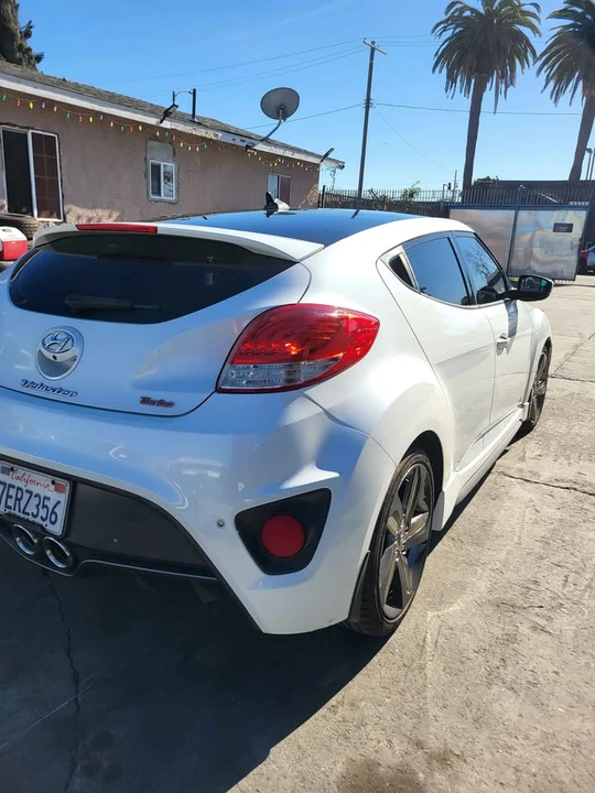 2014 Hyundai Veloster - Image 5 of 6