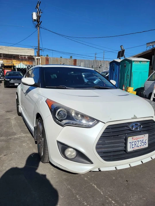 2014 Hyundai Veloster - Image 2 of 6