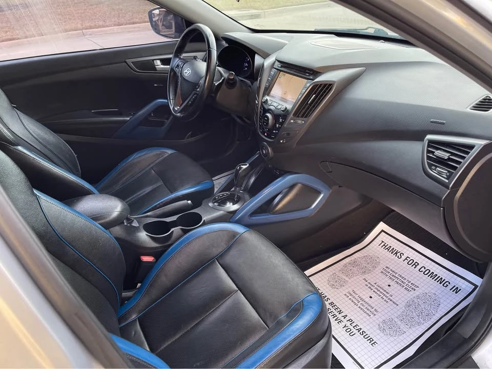 2014 Hyundai Veloster - Image 7 of 11
