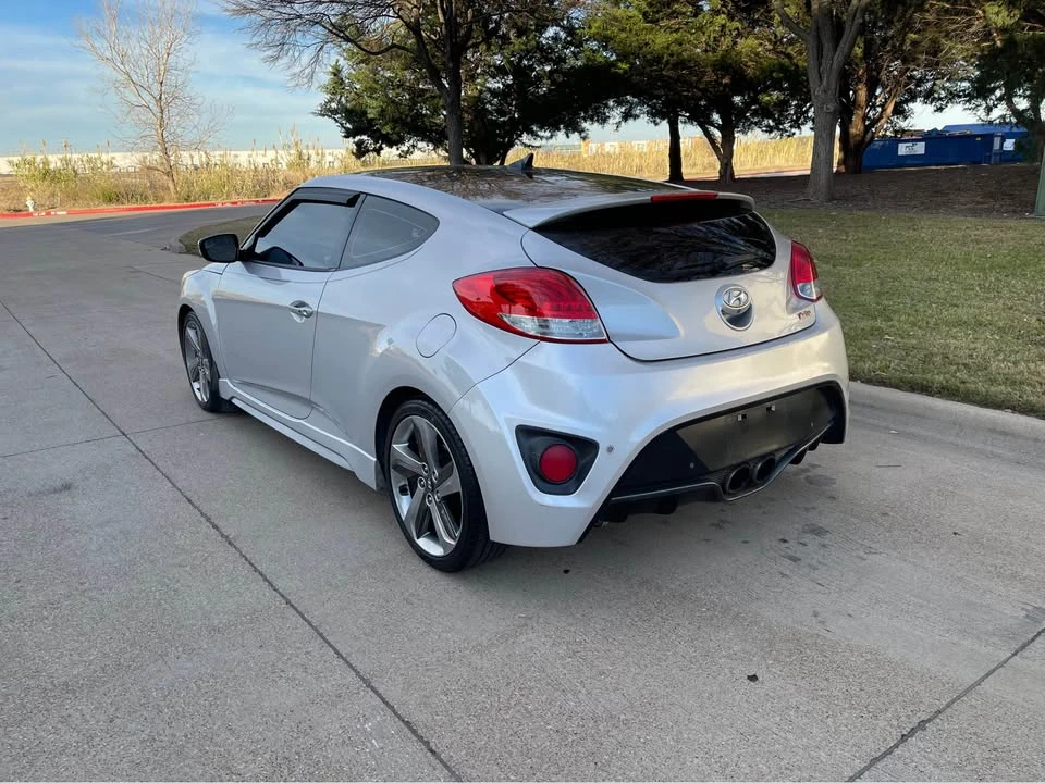 2014 Hyundai Veloster - Image 4 of 11