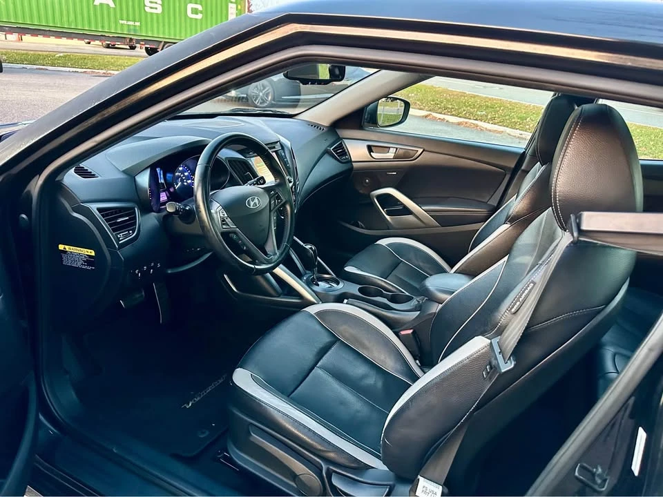 2014 Hyundai Veloster - Image 2 of 11